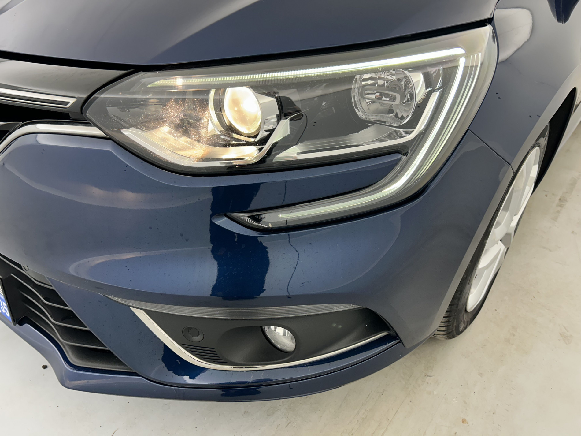 Vente en ligne Renault Megane 1.5 Blue dCi 115ch Business EDC au prix de 14 490 €