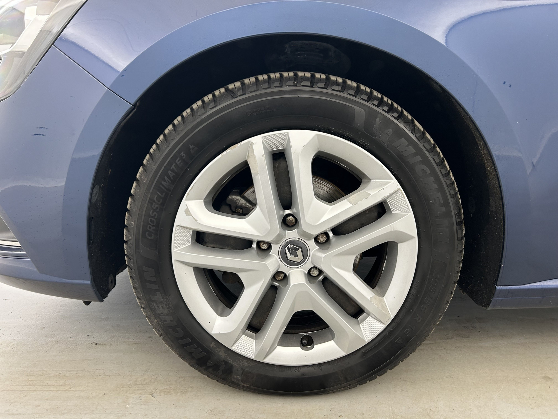 Vente en ligne Renault Megane 1.5 Blue dCi 115ch Business EDC au prix de 14 490 €