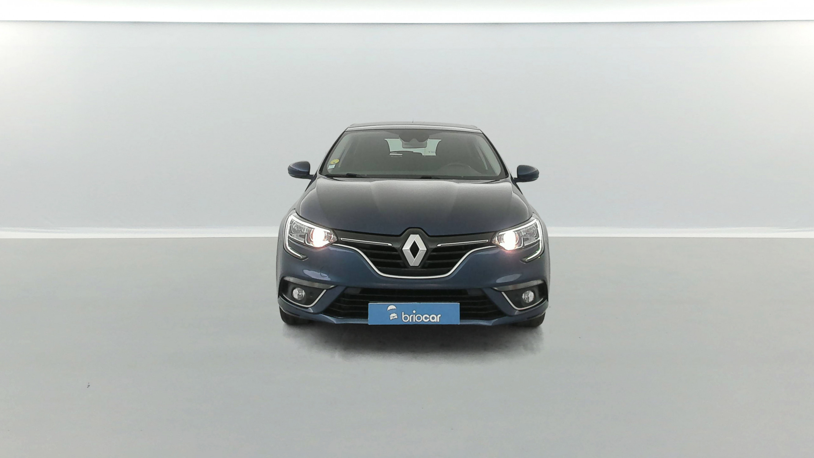 Vente en ligne Renault Megane 1.5 Blue dCi 115ch Business EDC au prix de 14 490 €