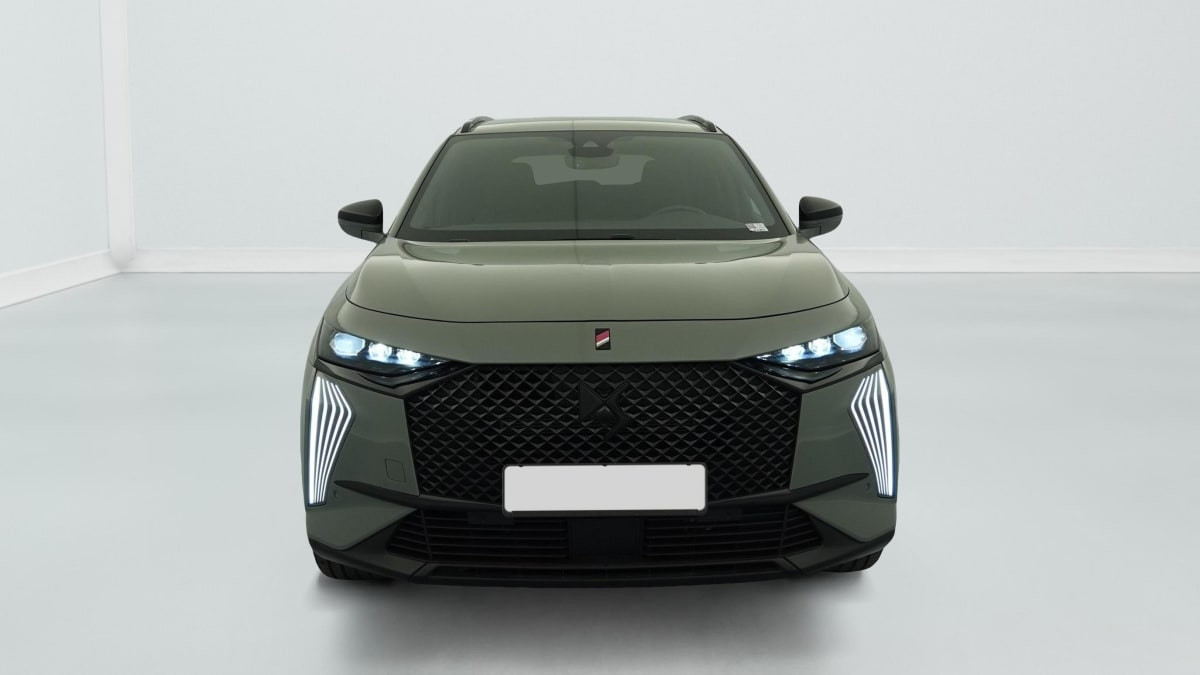Vente en ligne Ds DS7 Crossback Hybride Rechargeable E-Tense 300 EAT8 4x4 Performance Line + au prix de 36 750 €