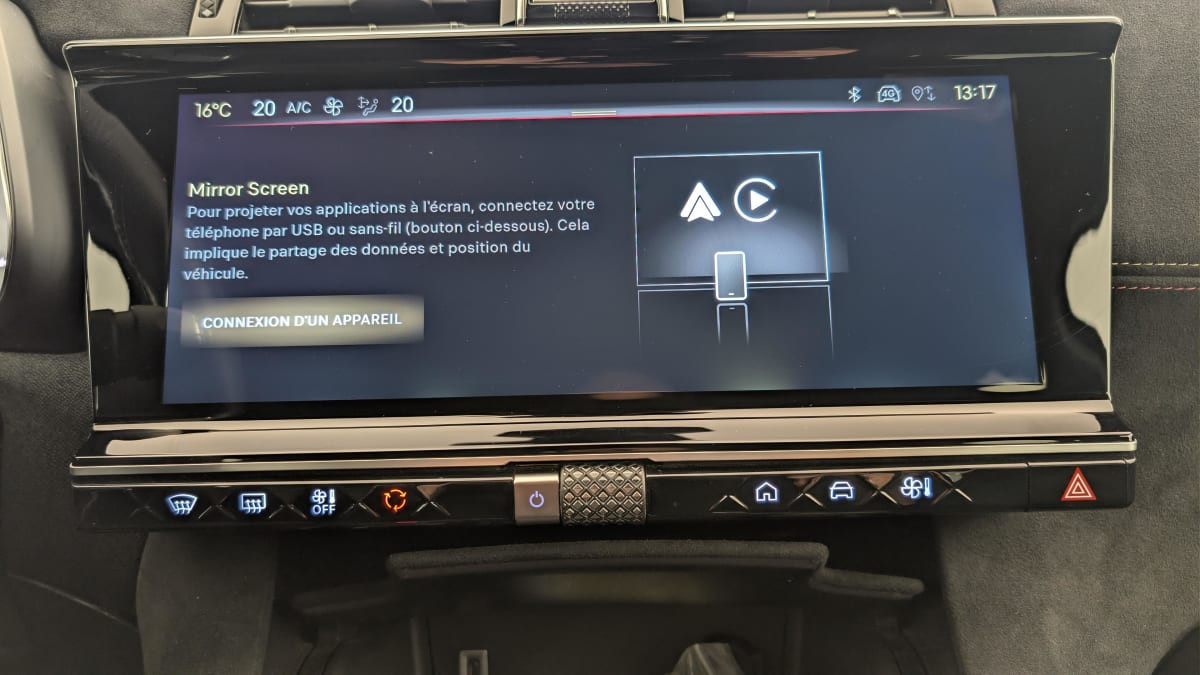 Vente en ligne Ds DS7 Crossback Hybride Rechargeable E-Tense 300 EAT8 4x4 Performance Line + au prix de 36 750 €