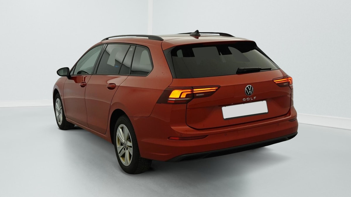 Vente en ligne Volkswagen Golf SW 1.5 TSI EVO2 116 BVM6 LIFE PLUS au prix de 24 390 €