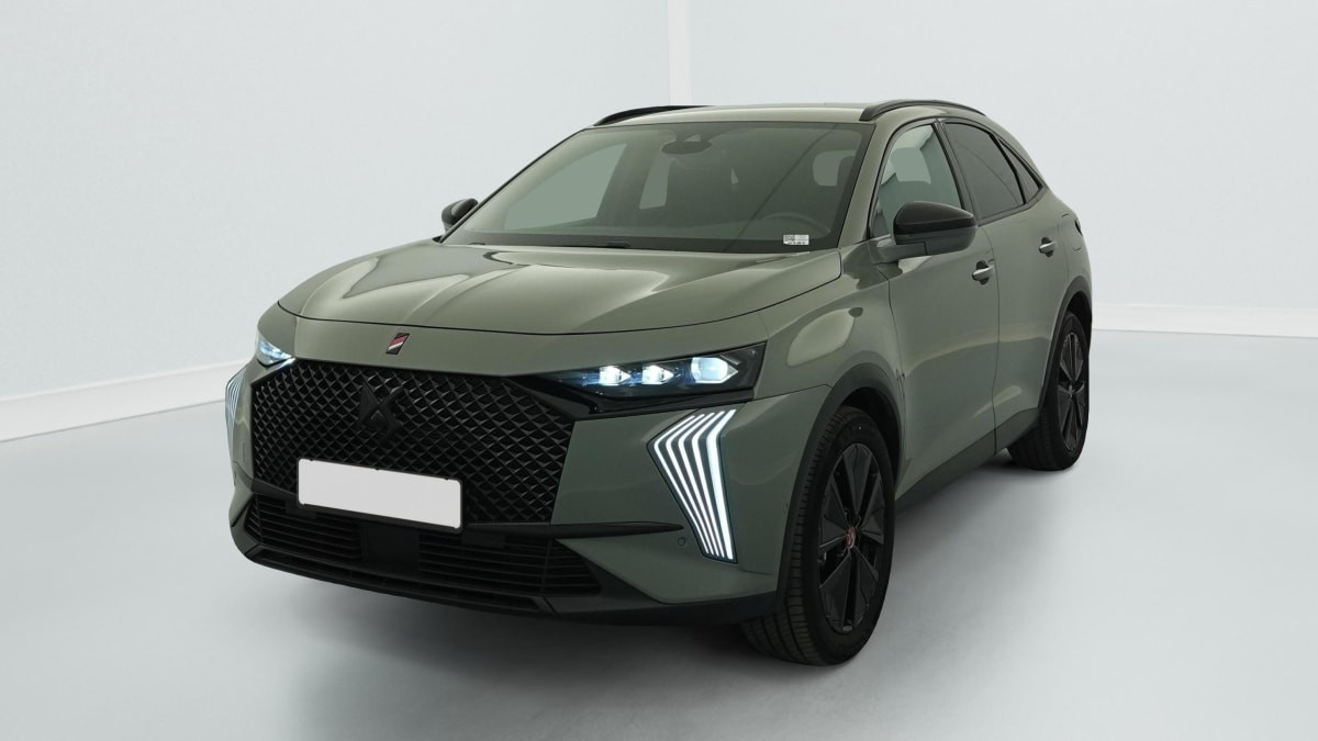 Vente en ligne Ds DS7 Crossback Hybride Rechargeable E-Tense 300 EAT8 4x4 Performance Line + au prix de 36 750 €