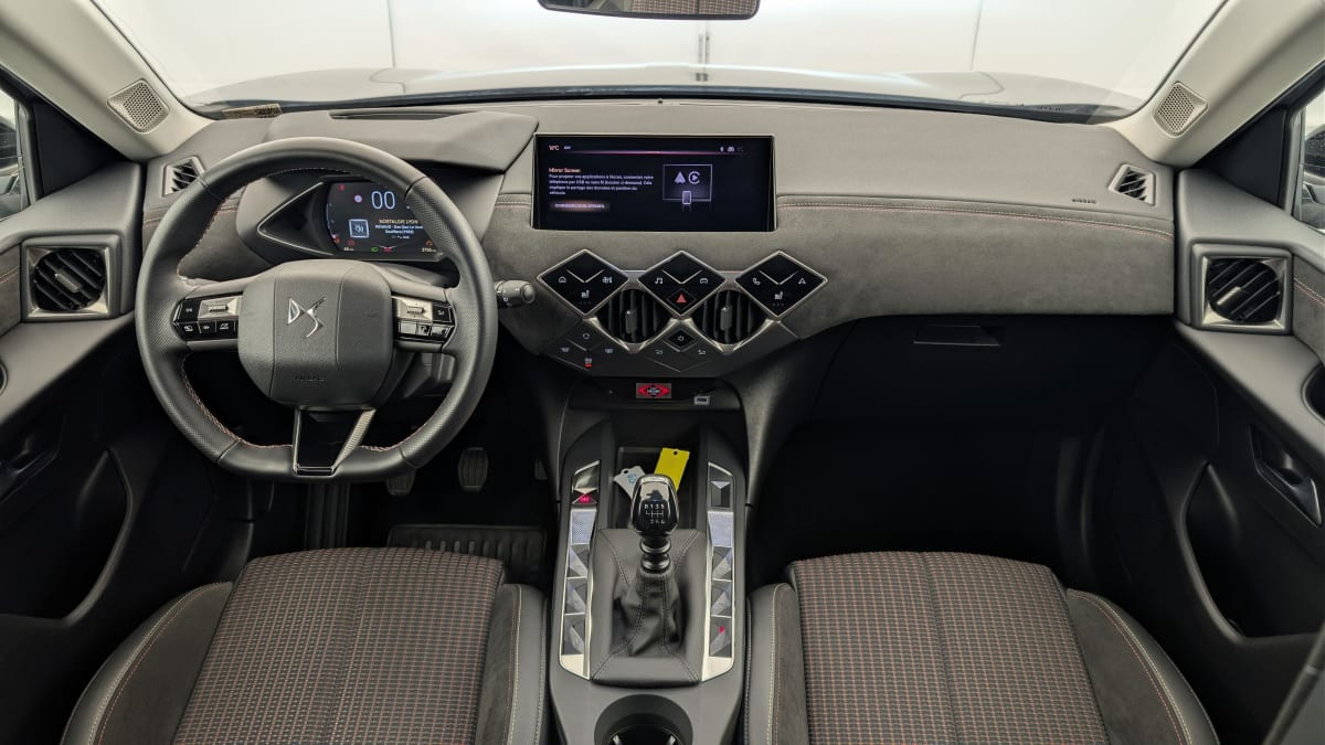 Vente en ligne Ds Ds3 Crossback PureTech 100 BVM6 Performance Line au prix de 18 210 €