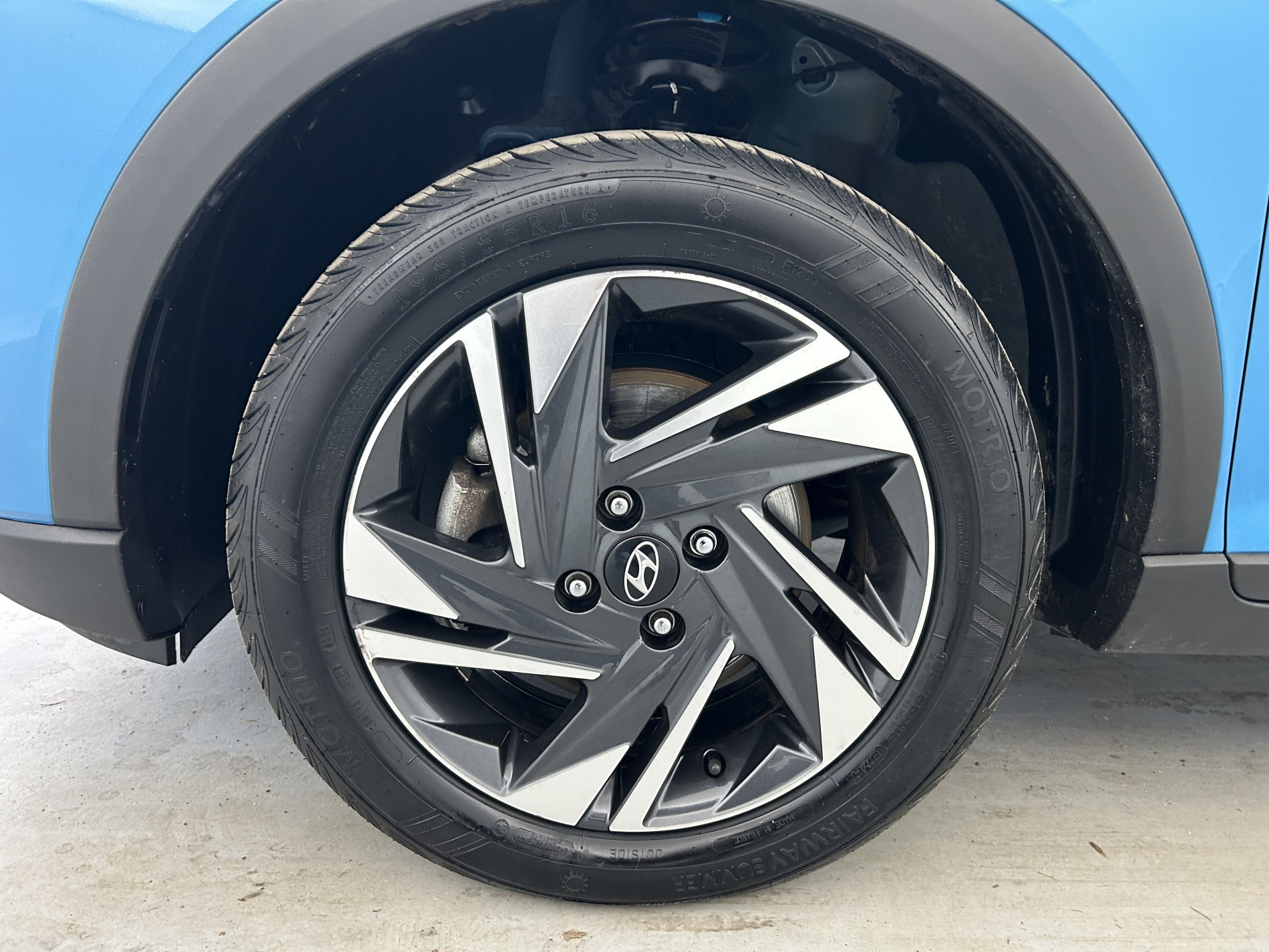 Vente en ligne Hyundai Bayon 1.0 T-GDi 100ch Hybrid Intuitive DCT-7 Aqua Turquoise au prix de 14 290 €