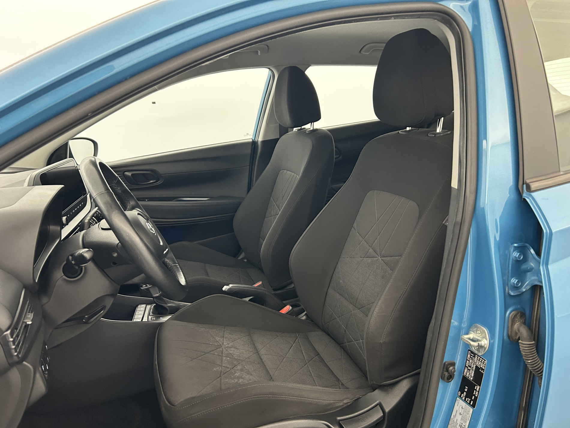 Vente en ligne Hyundai Bayon 1.0 T-GDi 100ch Hybrid Intuitive DCT-7 Aqua Turquoise au prix de 14 290 €