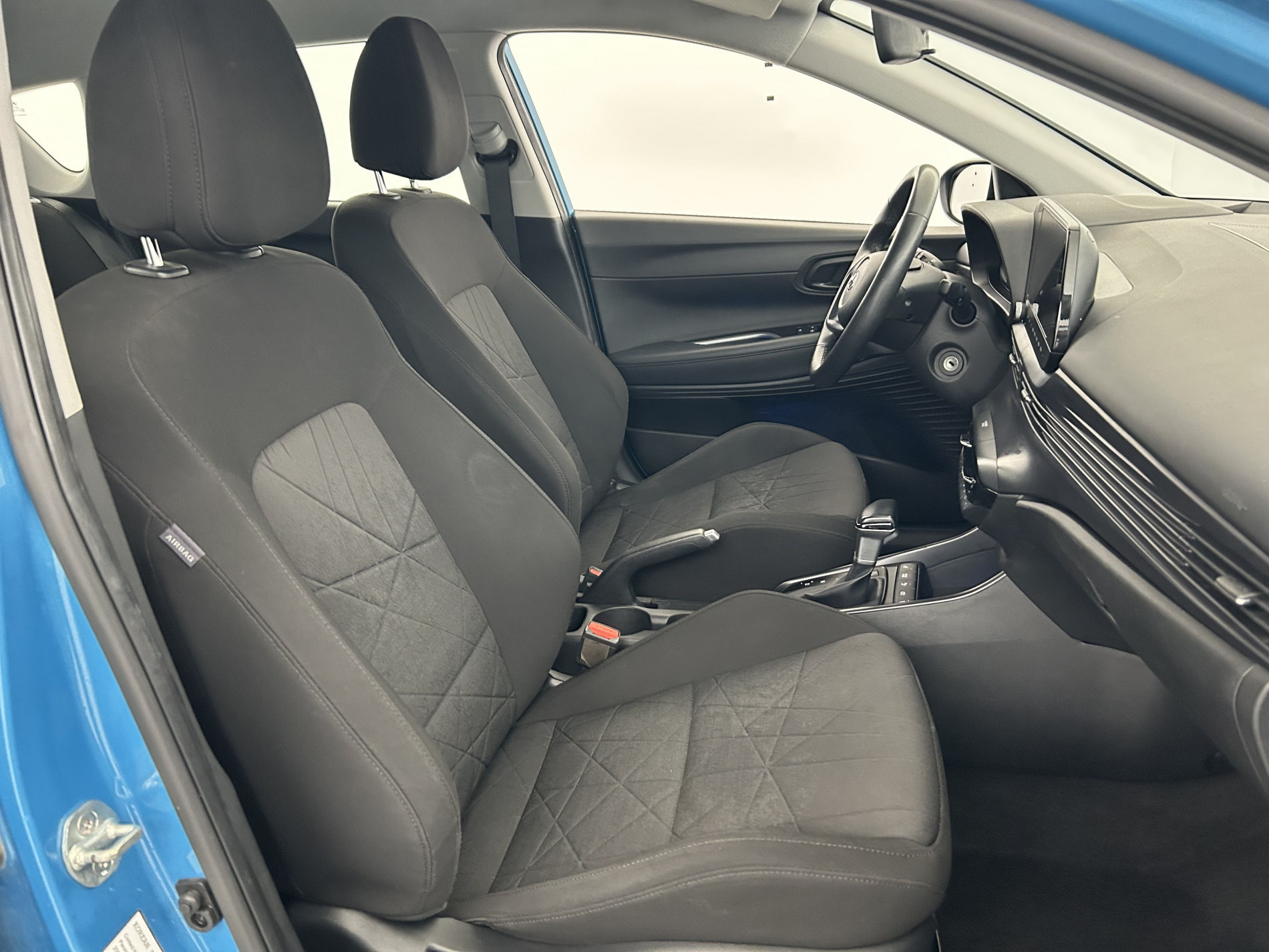 Vente en ligne Hyundai Bayon 1.0 T-GDi 100ch Hybrid Intuitive DCT-7 Aqua Turquoise au prix de 14 290 €