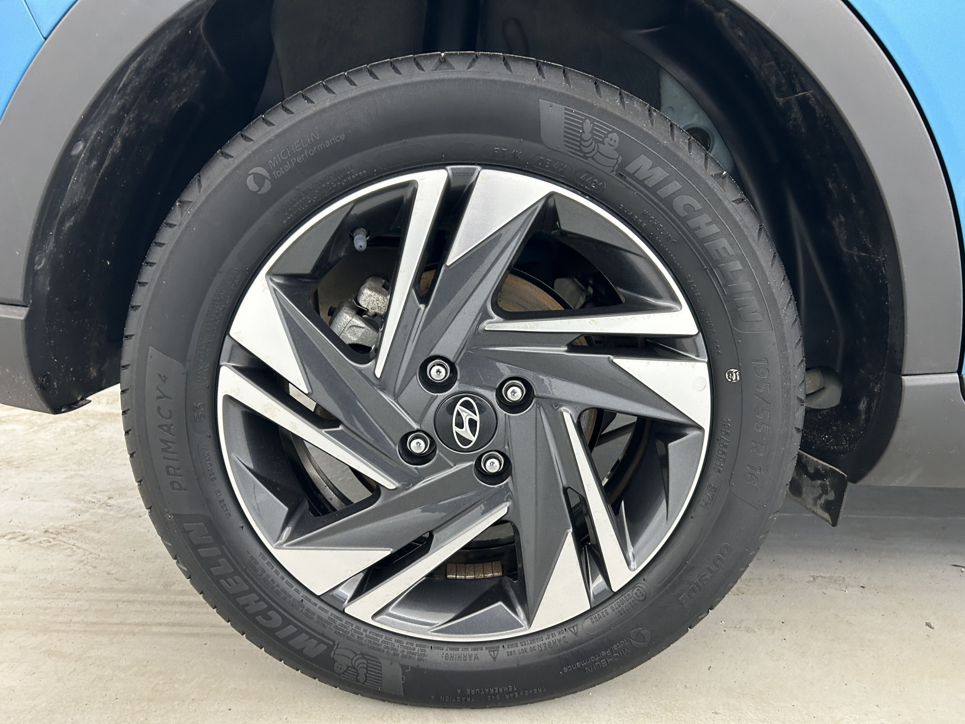 Vente en ligne Hyundai Bayon 1.0 T-GDi 100ch Hybrid Intuitive DCT-7 Aqua Turquoise au prix de 14 290 €