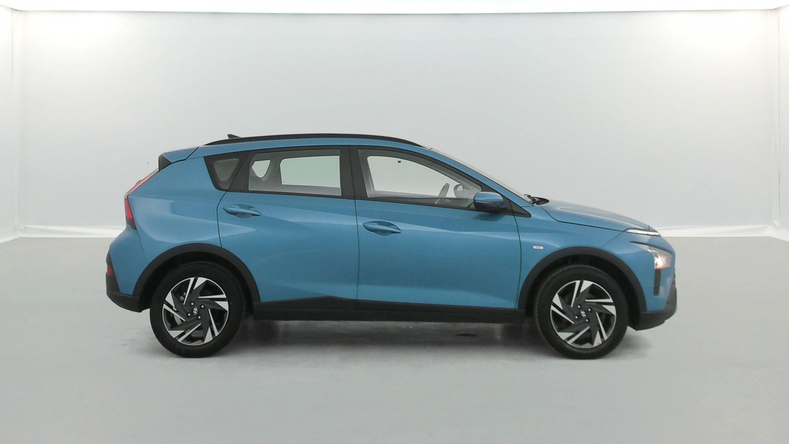 Vente en ligne Hyundai Bayon 1.0 T-GDi 100ch Hybrid Intuitive DCT-7 Aqua Turquoise au prix de 14 290 €