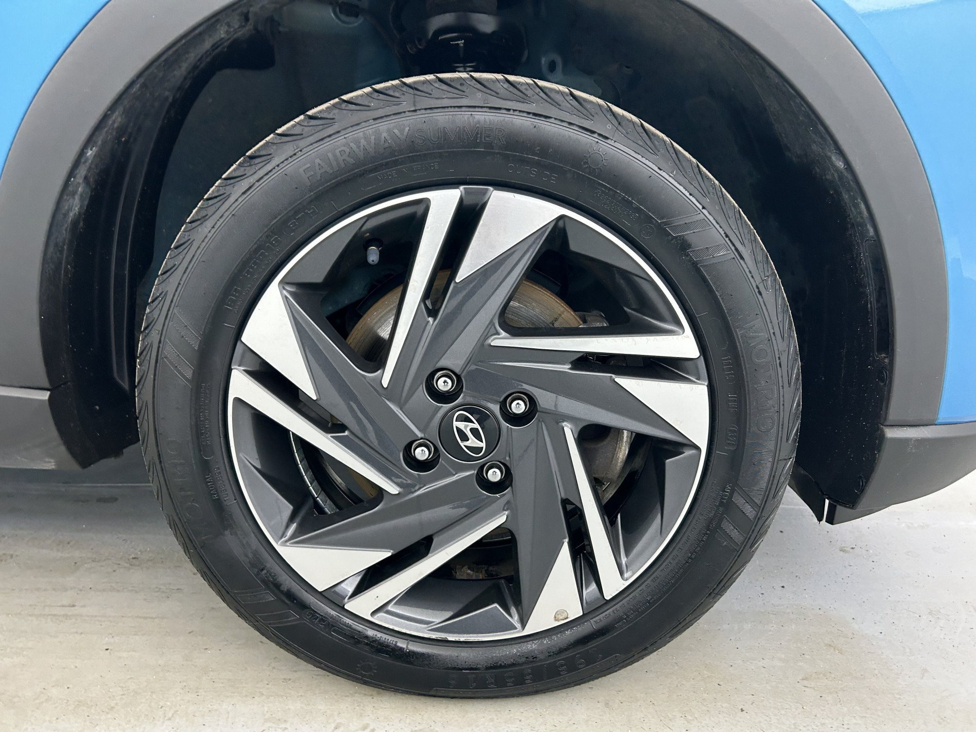 Vente en ligne Hyundai Bayon 1.0 T-GDi 100ch Hybrid Intuitive DCT-7 Aqua Turquoise au prix de 14 290 €