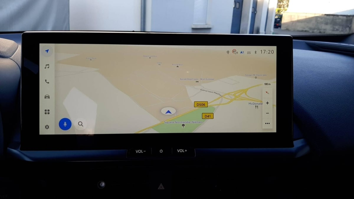 Vente en ligne Toyota C-HR Hybride Rechargeable 225 Design au prix de 31 920 €