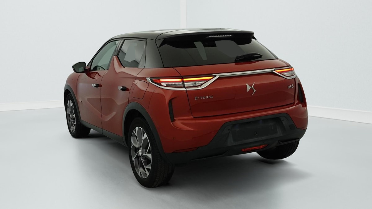 Vente en ligne Ds Ds3 Crossback DS3 CROSSBACK E-TENSE GRAND CHIC au prix de 19 240 €