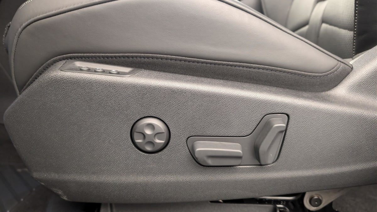 Vente en ligne Ds DS7 Crossback Hybride Rechargeable E-Tense 225 EAT8 Opera au prix de 37 780 €