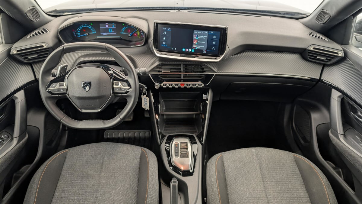 Vente en ligne Peugeot 2008 Hybrid 136 e-DCS6 Style au prix de 21 920 €