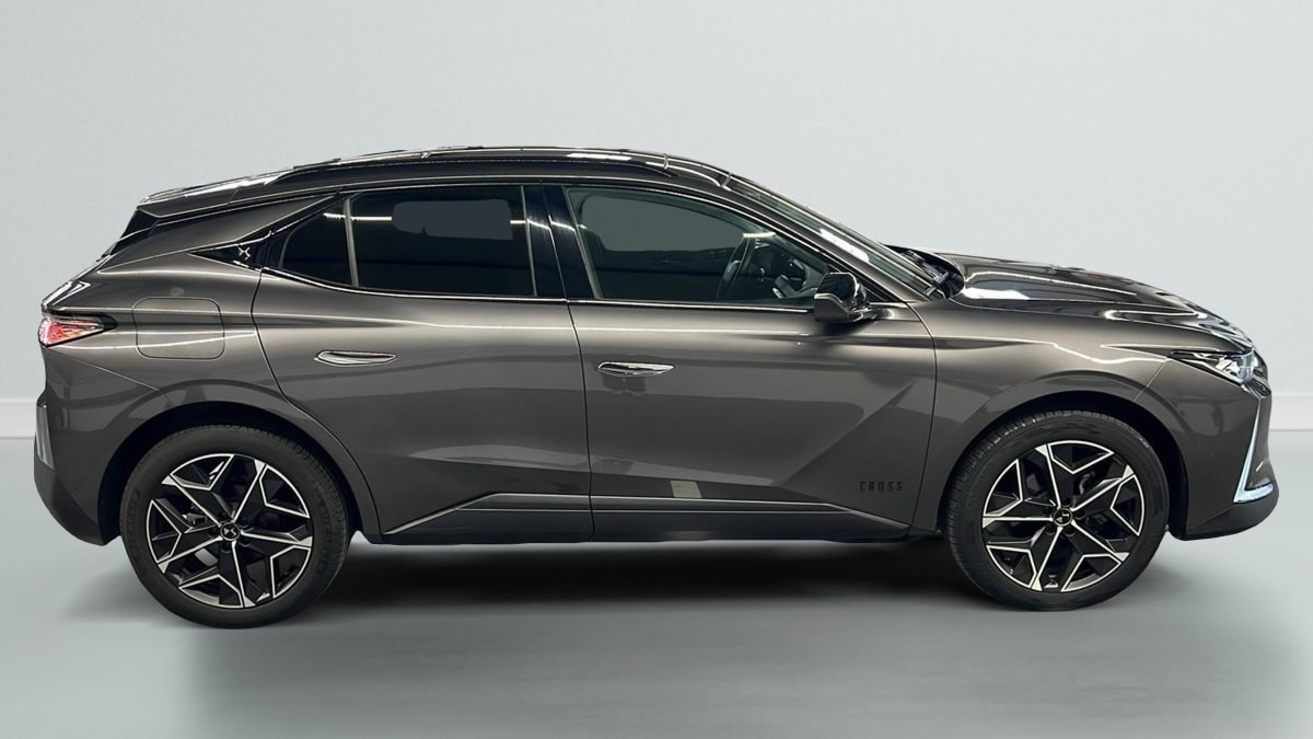 Vente en ligne Ds DS4 PureTech 130 EAT8 Cross Opera au prix de 25 010 €