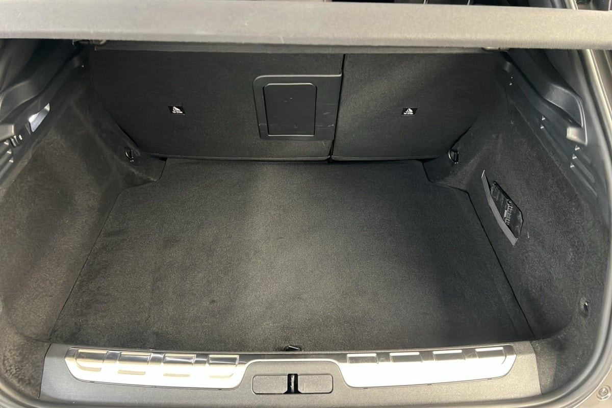 Vente en ligne Ds DS4 PureTech 130 EAT8 Cross Opera au prix de 25 010 €