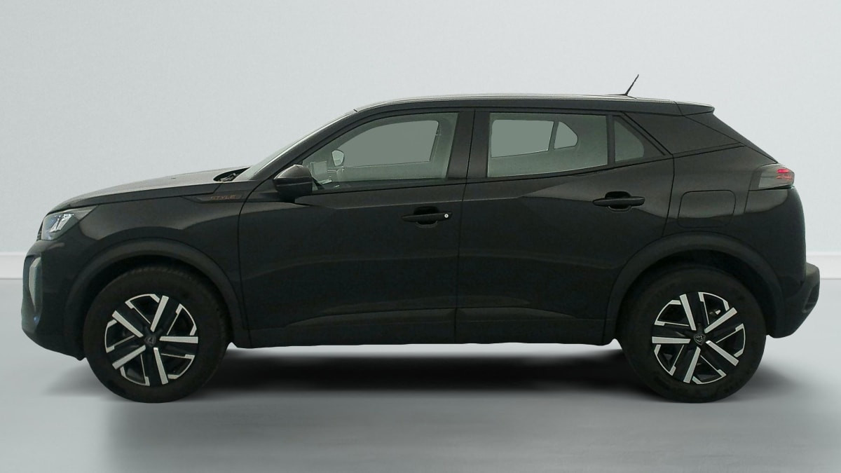 Vente en ligne Peugeot 2008 Hybrid 136 e-DCS6 Style au prix de 21 920 €