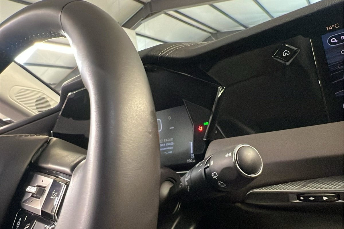 Vente en ligne Ds DS4 PureTech 130 EAT8 Cross Opera au prix de 25 010 €