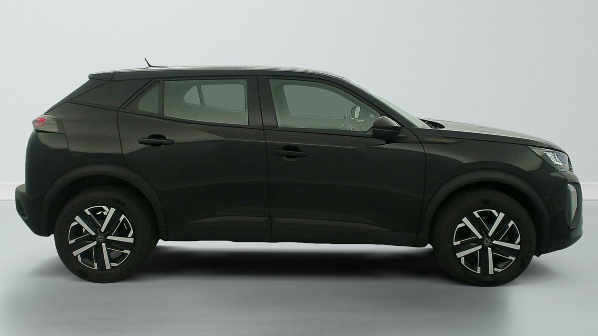 Vente en ligne Peugeot 2008 Hybrid 136 e-DCS6 Style au prix de 21 920 €