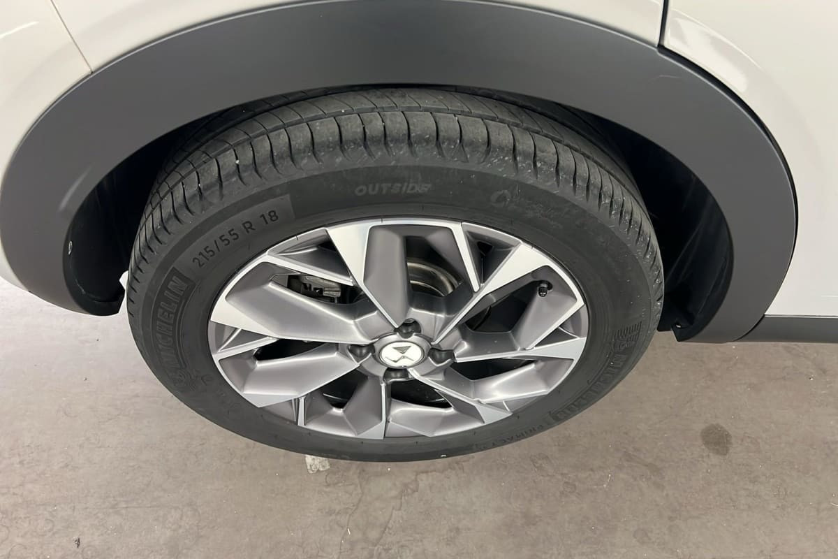 Vente en ligne Ds Ds3 Crossback DS3 CROSSBACK E-TENSE GRAND CHIC au prix de 16 770 €