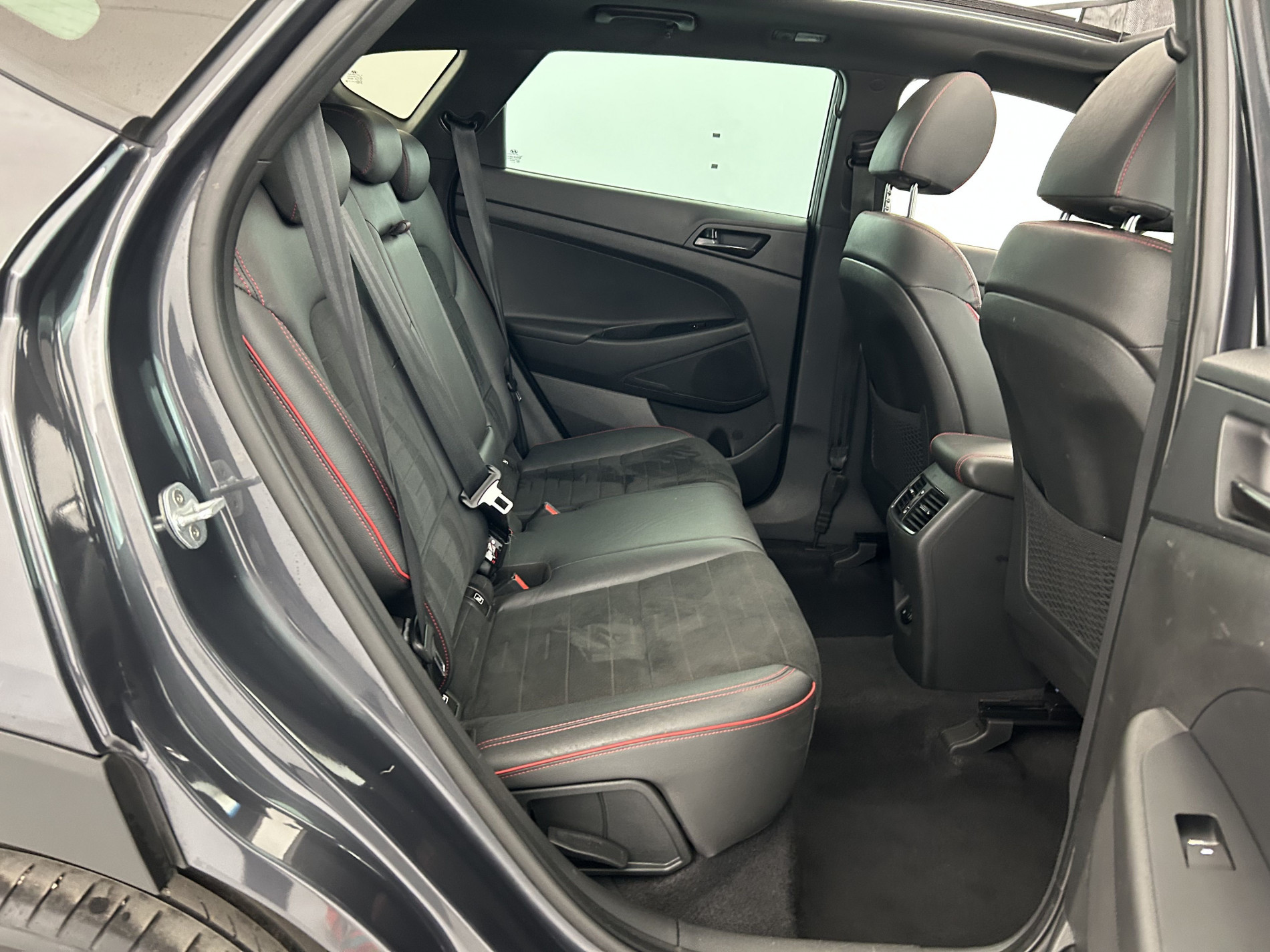 Vente en ligne Hyundai Tucson 1.6 CRDI 136ch Hybrid N Line Edition DCT-7 + Toit ouvrant au prix de 18 780 €