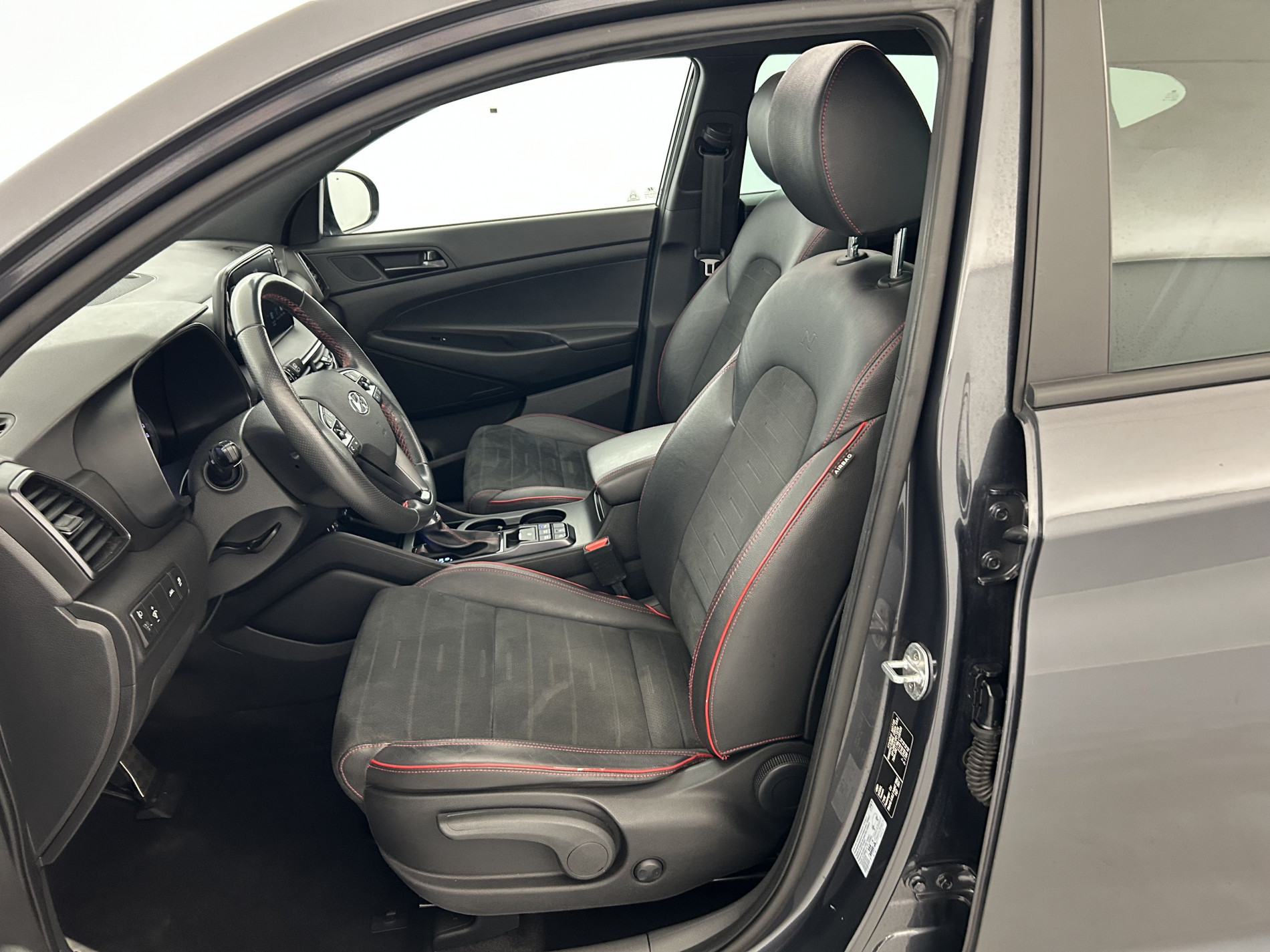 Vente en ligne Hyundai Tucson 1.6 CRDI 136ch Hybrid N Line Edition DCT-7 + Toit ouvrant au prix de 18 780 €
