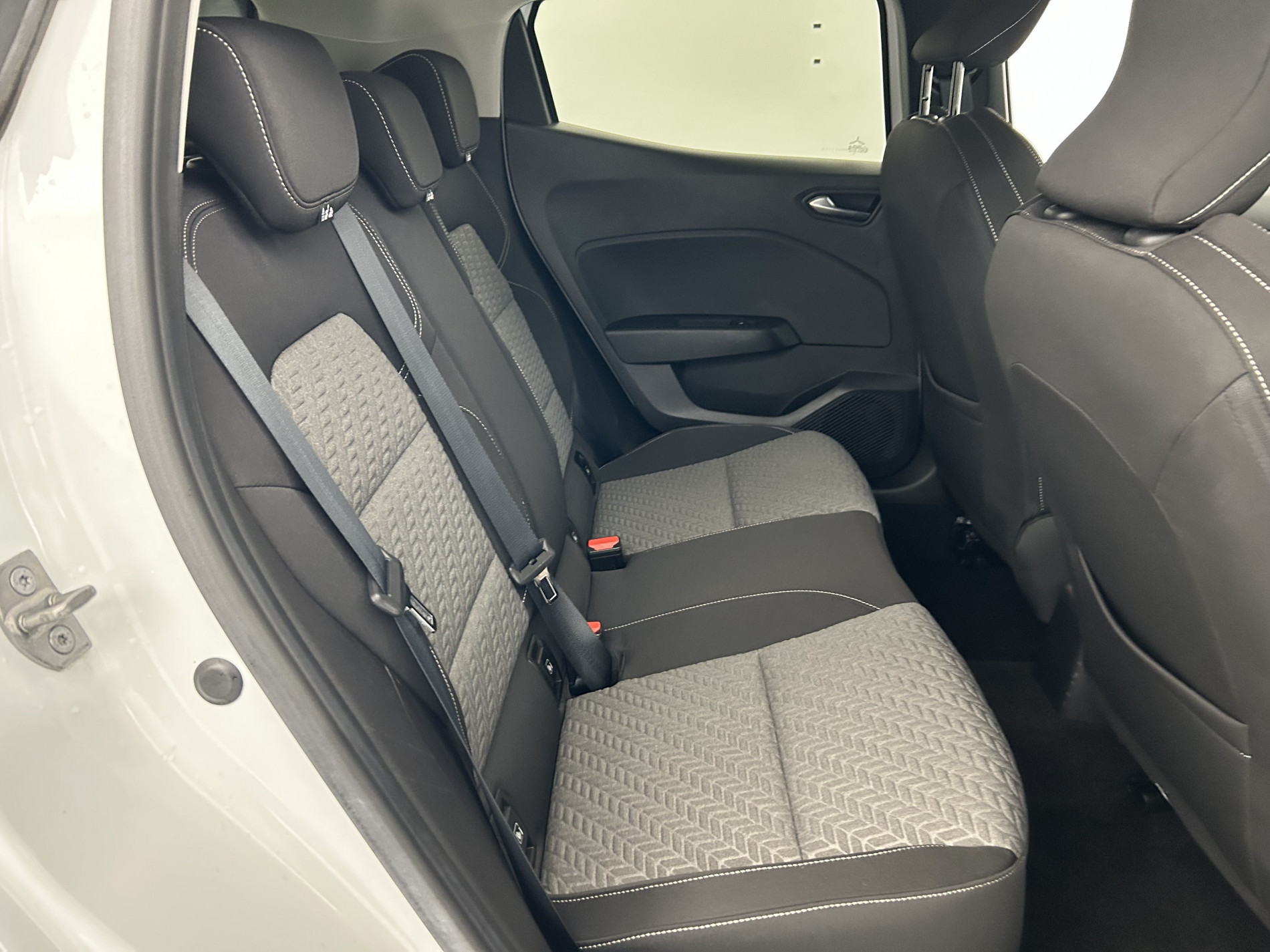 Vente en ligne Renault Clio 1.0 TCe 90ch Evolution au prix de 13 690 €