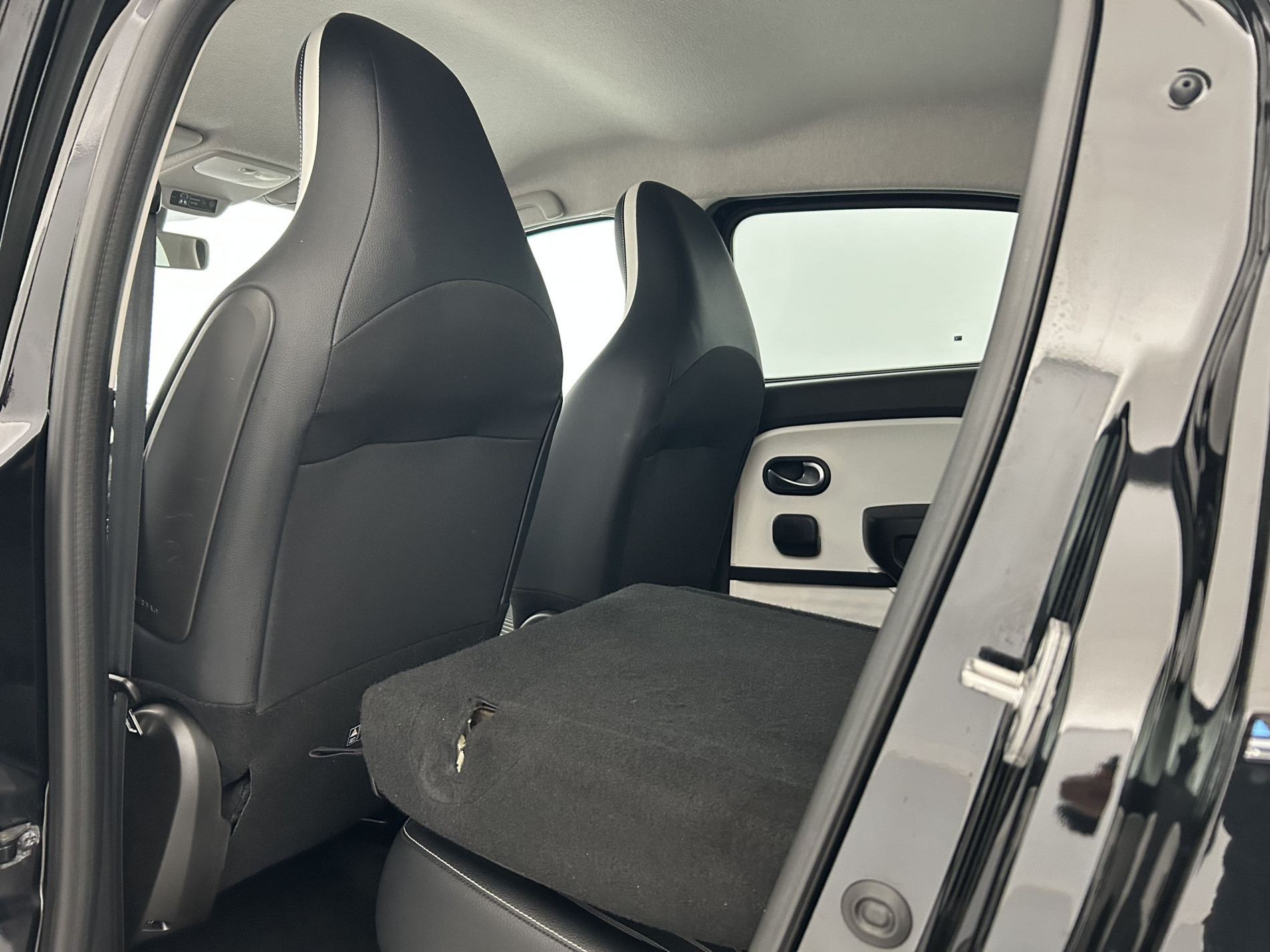 Vente en ligne Renault Twingo 3 E-Tech Electric Intens R80 Achat Intégral au prix de 9 990 €