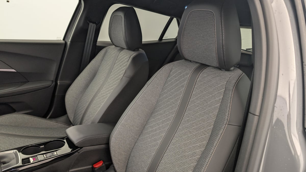 Vente en ligne Peugeot 2008 100 S S BVM6 Allure au prix de 19 240 €