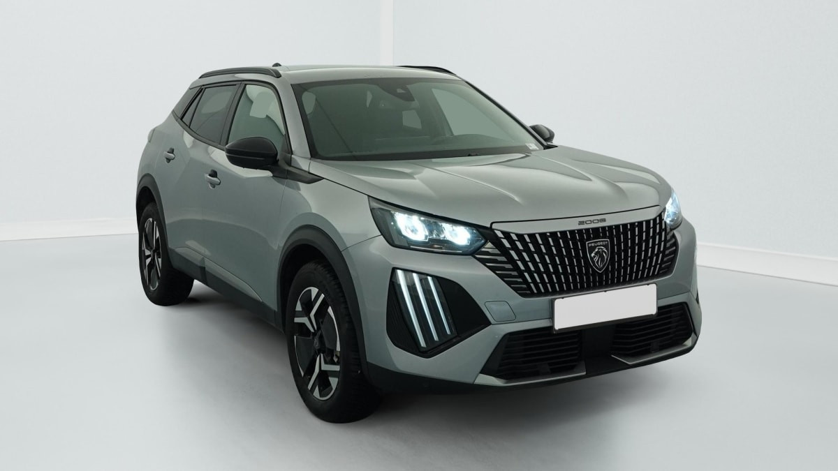 Peugeot 2008 Hybrid 145 e-DCS6 Allure occasion de 2025 en vente à Rennes