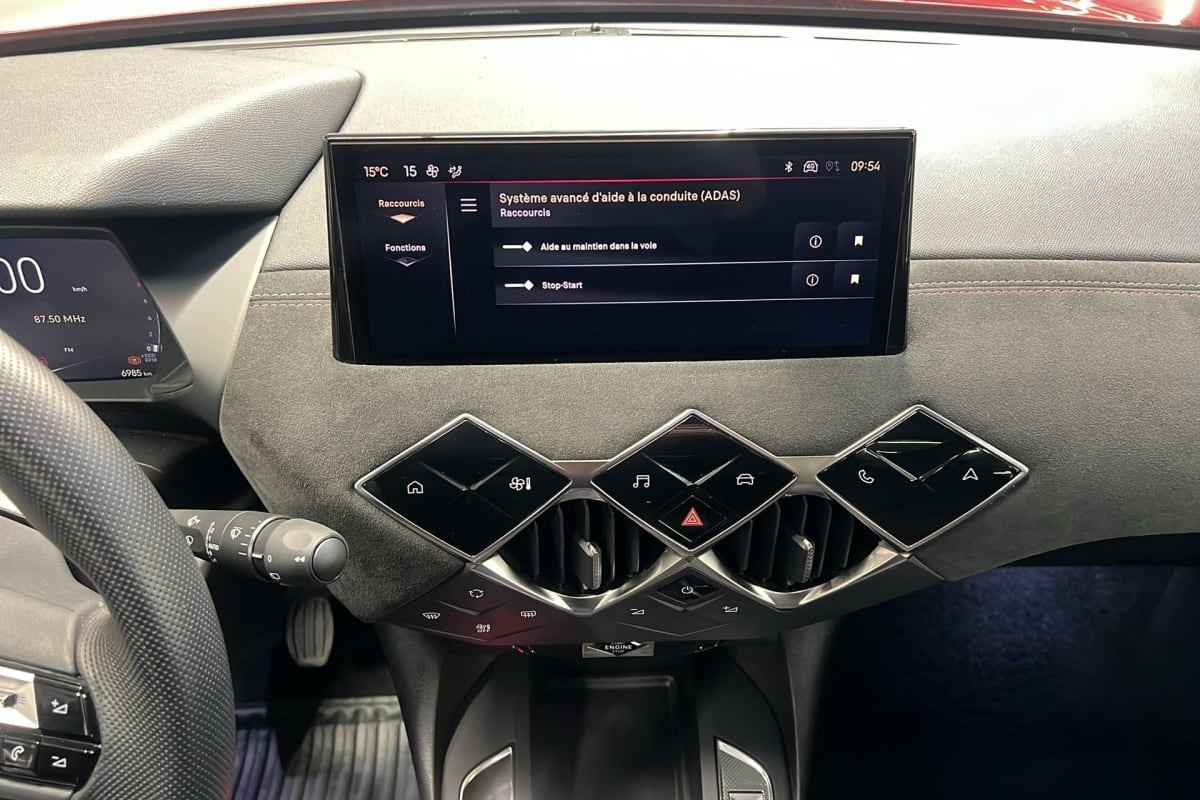 Vente en ligne Ds Ds3 Crossback PureTech 100 BVM6 Performance Line au prix de 17 800 €