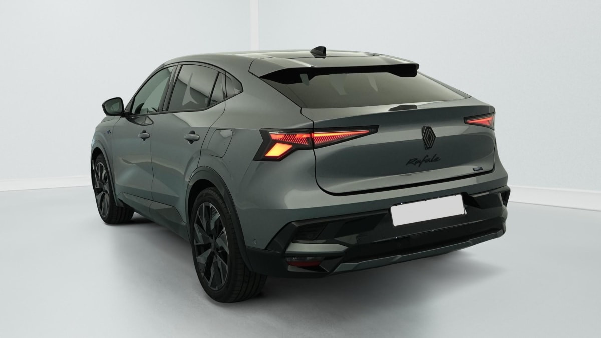 Vente en ligne Renault Rafale hyper hybrid E-Tech 4x4 300 esprit Alpine au prix de 44 990 €