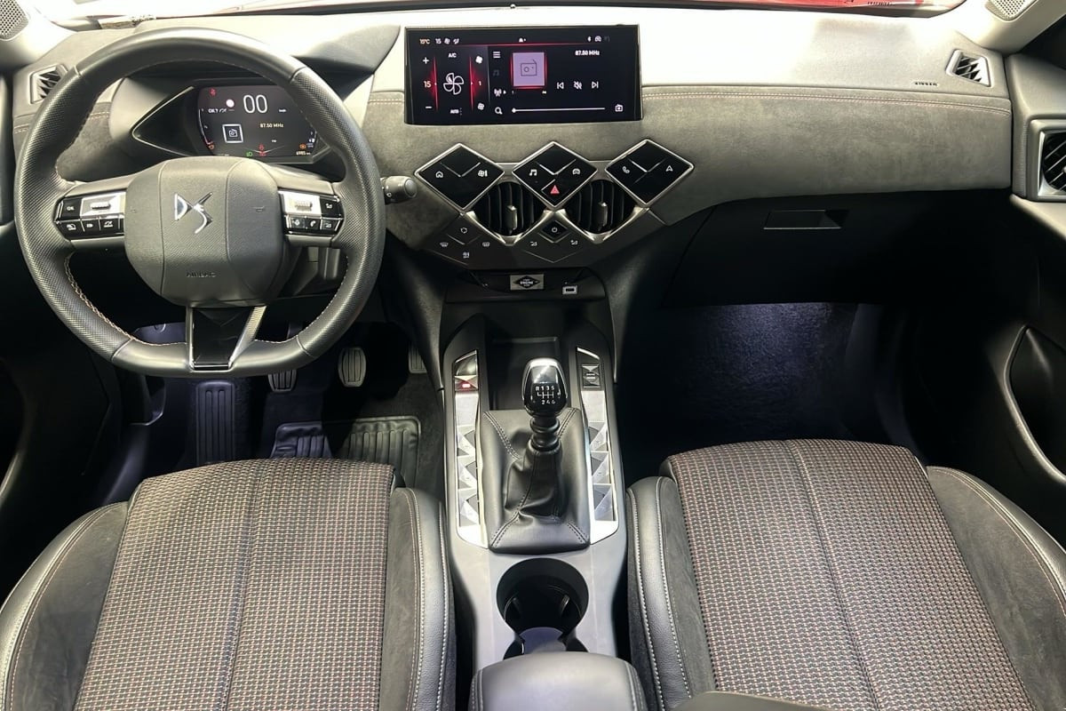 Vente en ligne Ds Ds3 Crossback PureTech 100 BVM6 Performance Line au prix de 17 800 €