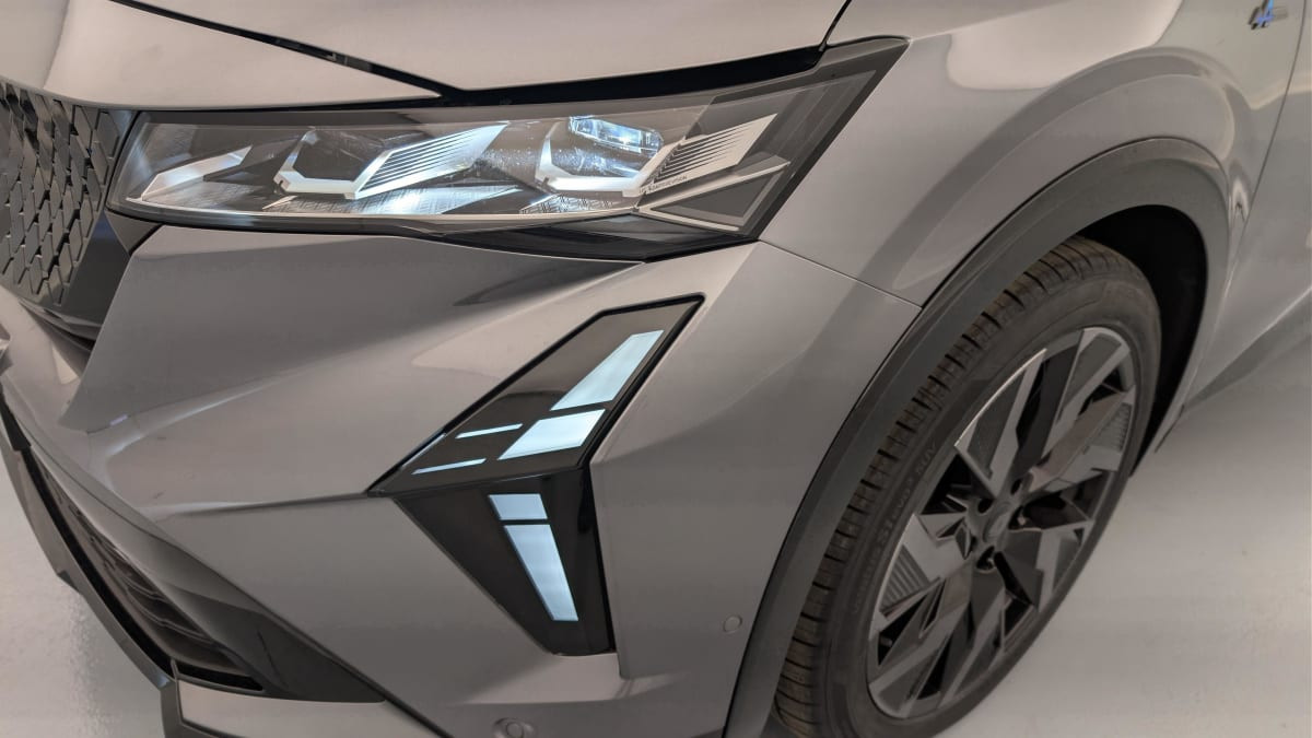 Vente en ligne Renault Rafale hyper hybrid E-Tech 4x4 300 esprit Alpine au prix de 44 990 €