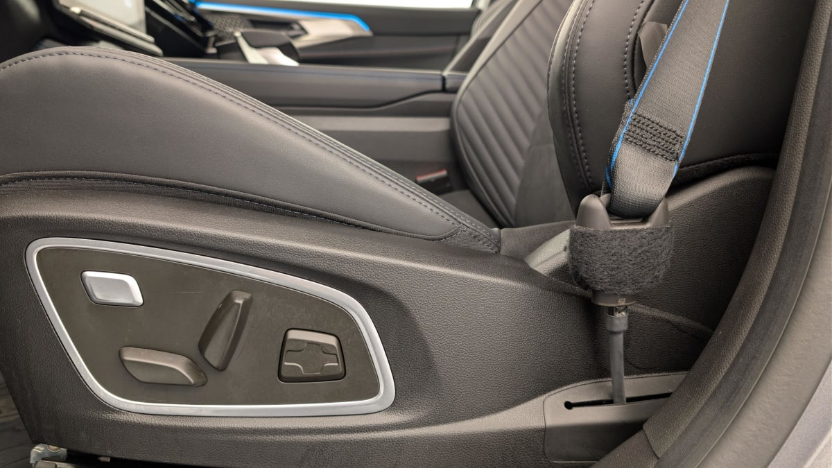 Vente en ligne Renault Rafale hyper hybrid E-Tech 4x4 300 esprit Alpine au prix de 44 990 €