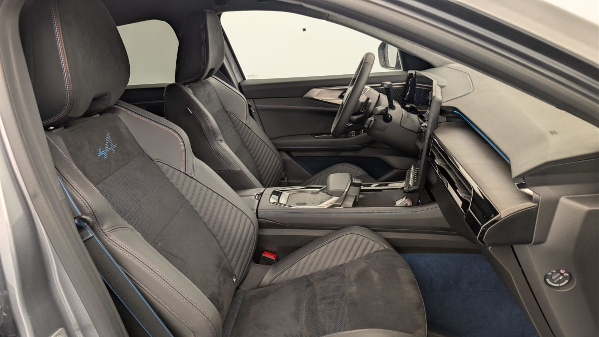 Vente en ligne Renault Rafale hyper hybrid E-Tech 4x4 300 esprit Alpine au prix de 44 990 €