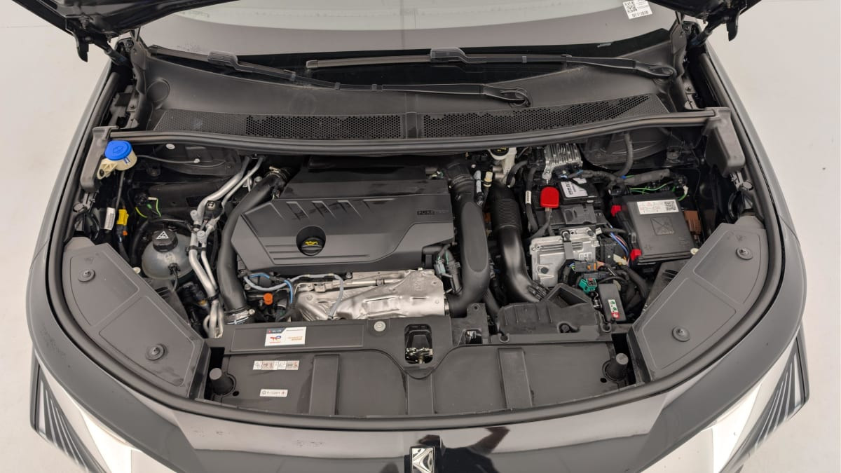 Vente en ligne Ds DS7 Crossback Hybride Rechargeable E-Tense 225 EAT8 Opera au prix de 37 780 €