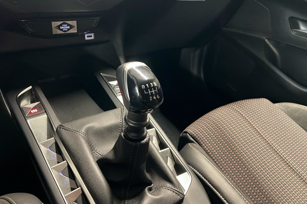 Vente en ligne Ds Ds3 Crossback PureTech 100 BVM6 Performance Line au prix de 17 800 €