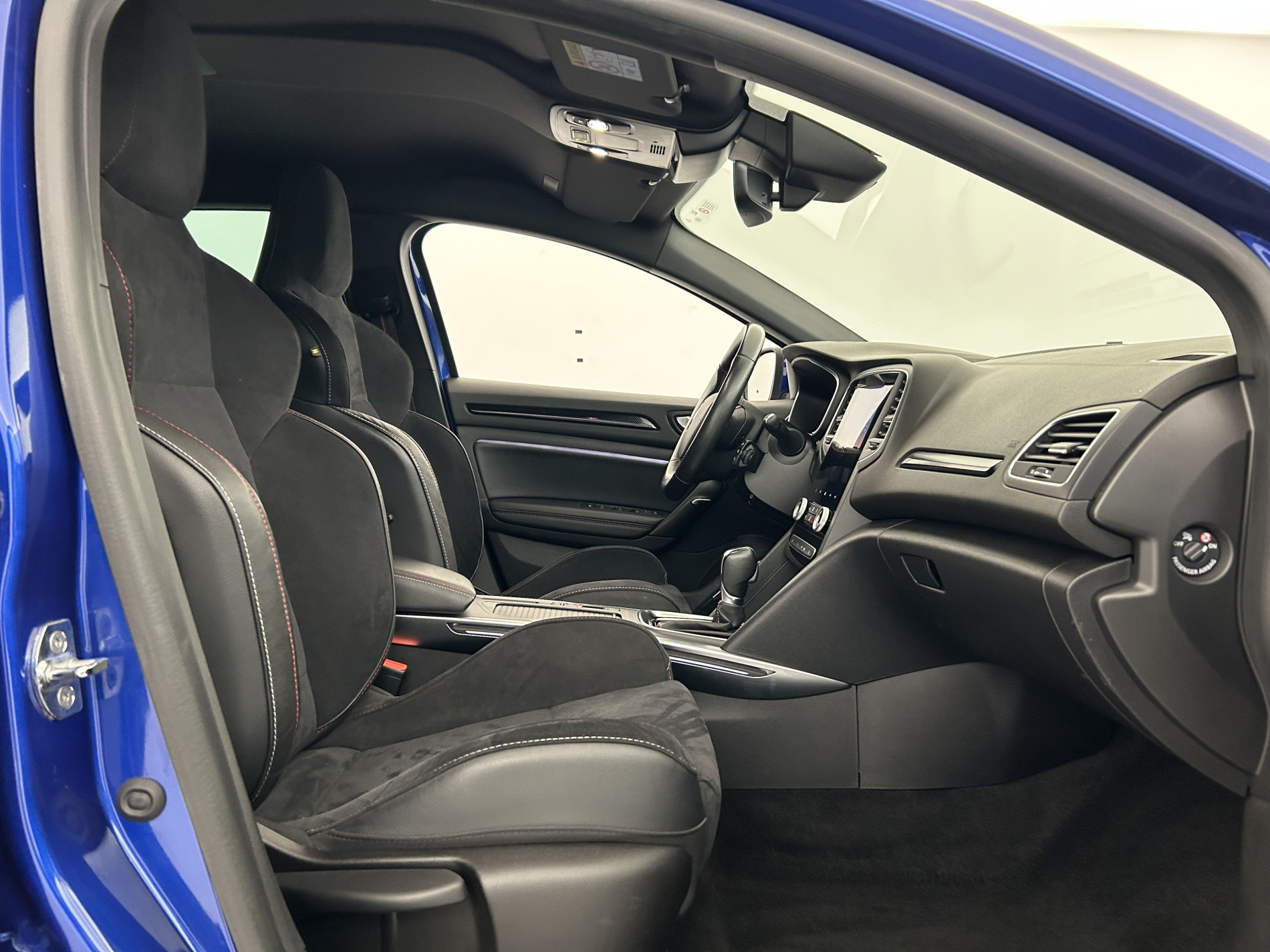 Vente en ligne Renault Megane 1.6 E-Tech Plug-in 160ch RS Line Suréquipée au prix de 18 980 €