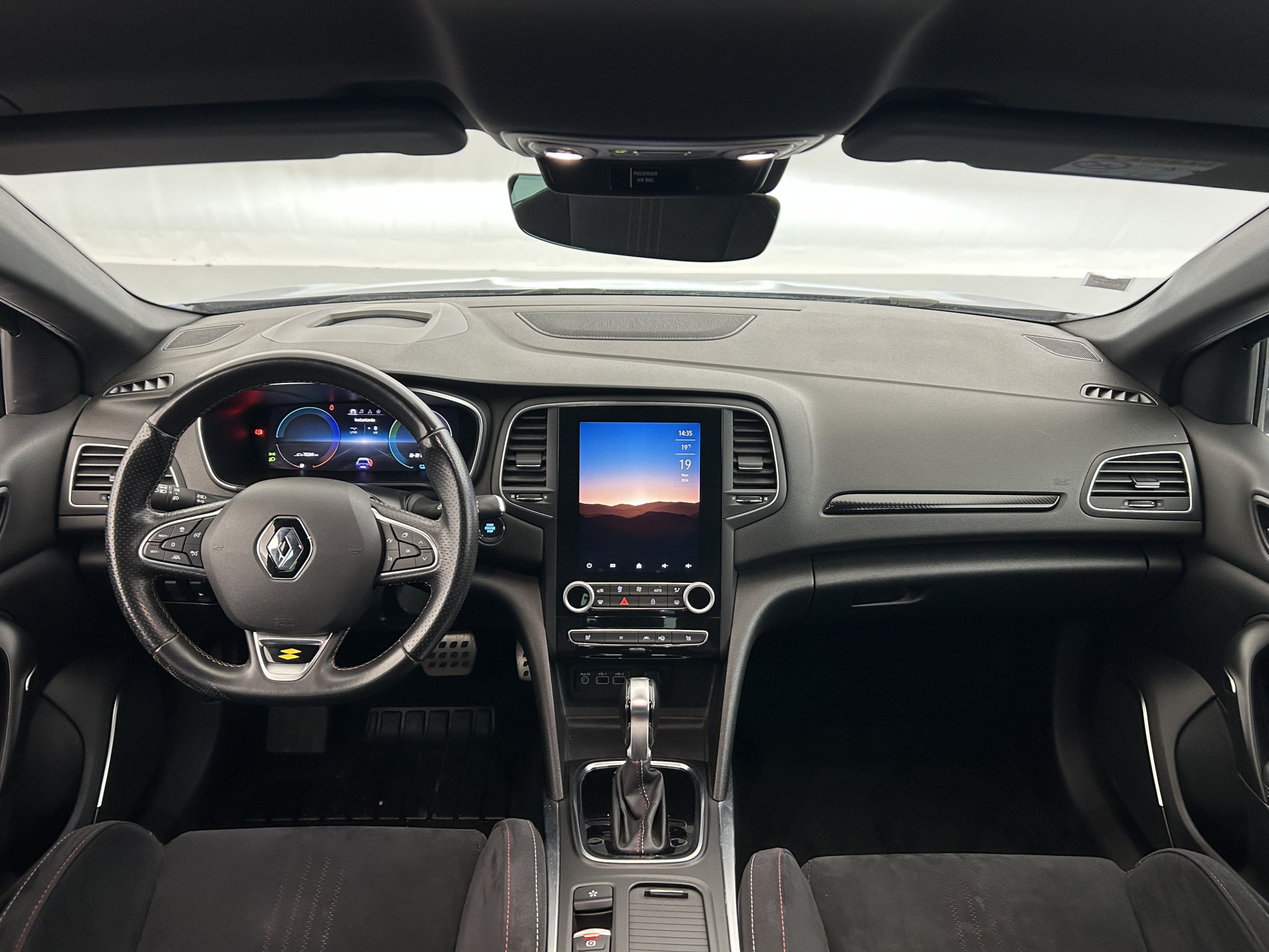 Vente en ligne Renault Megane 1.6 E-Tech Plug-in 160ch RS Line Suréquipée au prix de 18 980 €