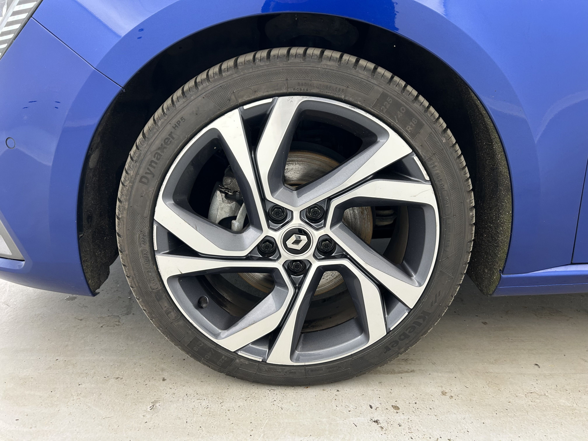 Vente en ligne Renault Megane 1.6 E-Tech Plug-in 160ch RS Line Suréquipée au prix de 18 980 €