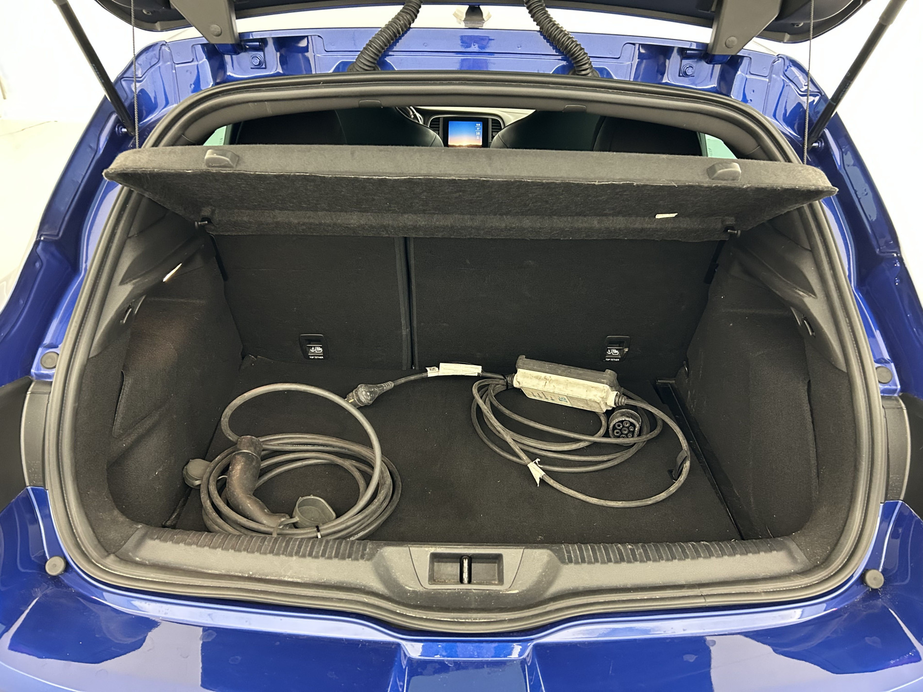 Vente en ligne Renault Megane 1.6 E-Tech Plug-in 160ch RS Line Suréquipée au prix de 18 980 €
