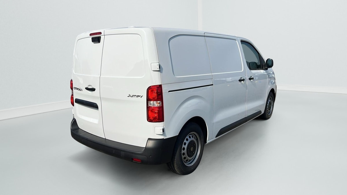 Vente en ligne Citroën Jumpy Fourgon JUMPY FGN M BLUEHDI 120 S S BVM6 au prix de 27 950 €