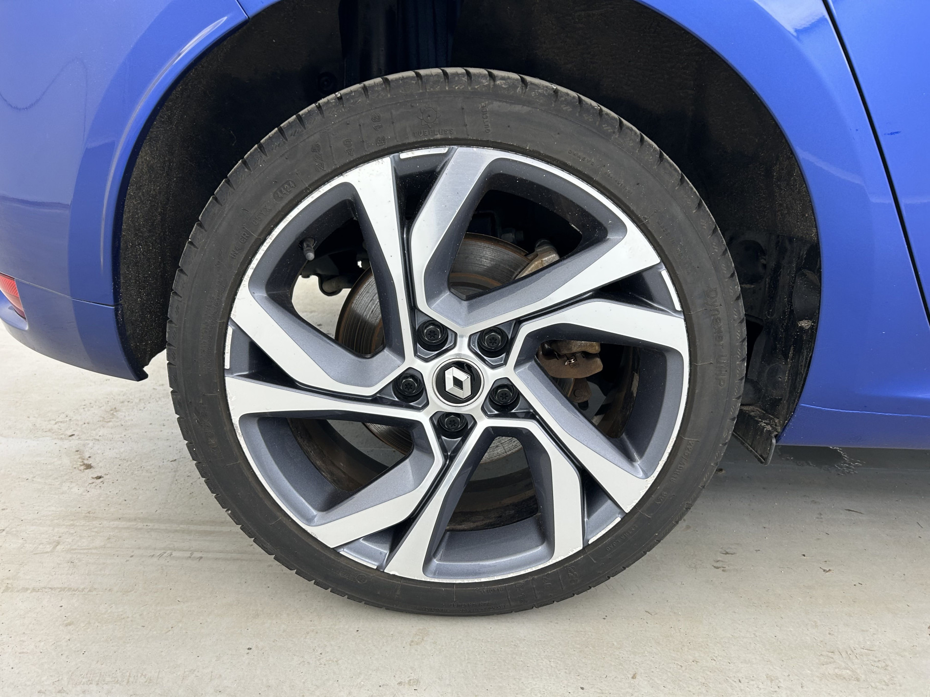 Vente en ligne Renault Megane 1.6 E-Tech Plug-in 160ch RS Line Suréquipée au prix de 18 980 €