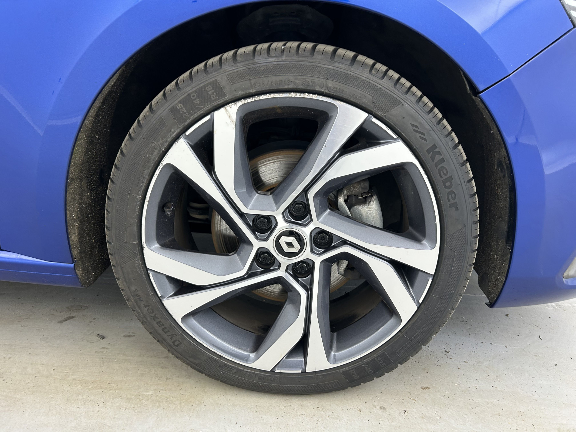 Vente en ligne Renault Megane 1.6 E-Tech Plug-in 160ch RS Line Suréquipée au prix de 18 980 €