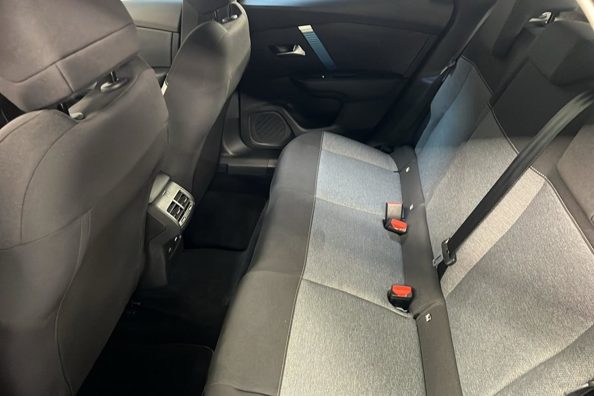 Vente en ligne Citroën Ë-C4 136 ch Automatique Feel au prix de 14 710 €