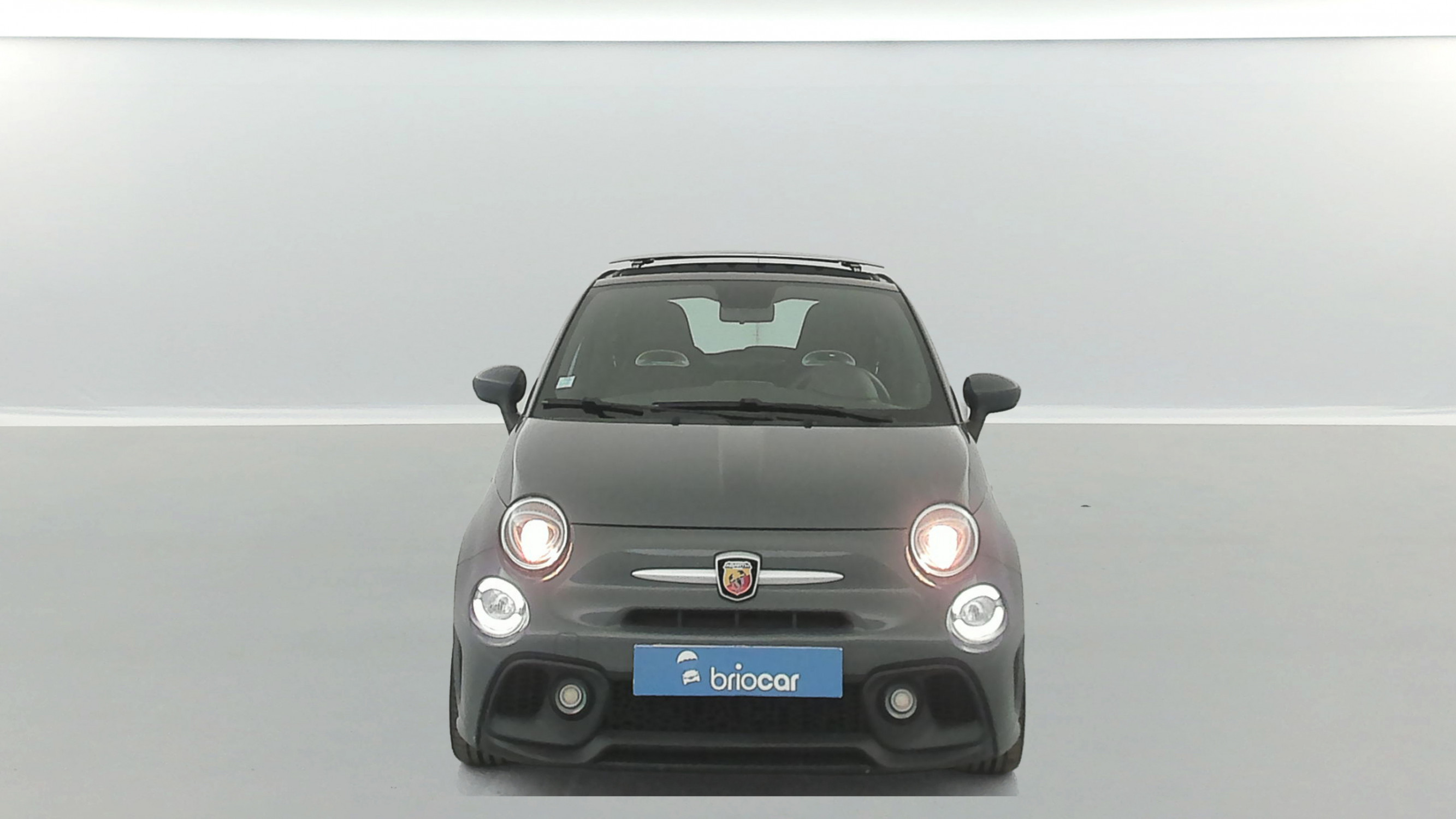 Vente en ligne Abarth 500 1.4 Turbo T-Jet 145ch 595 + Toit ouvrant au prix de 14 790 €