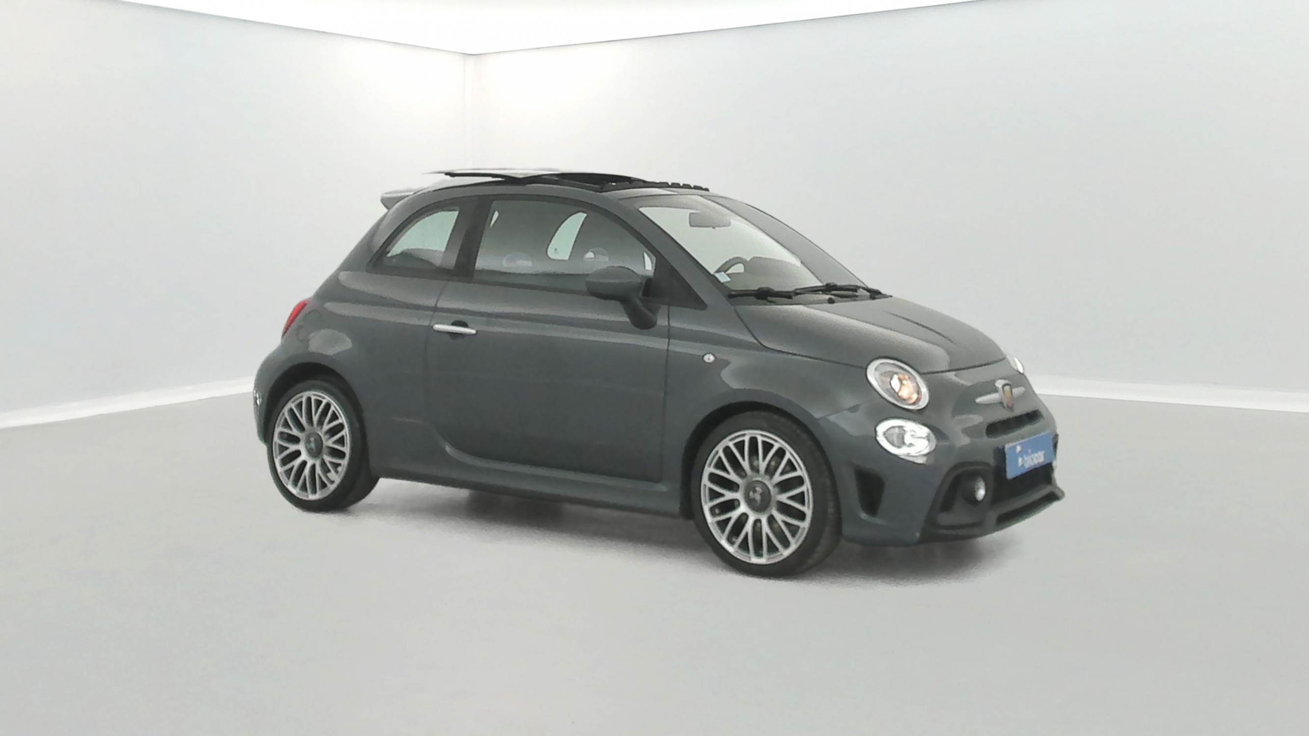 Vente en ligne Abarth 500 1.4 Turbo T-Jet 145ch 595 + Toit ouvrant au prix de 14 790 €