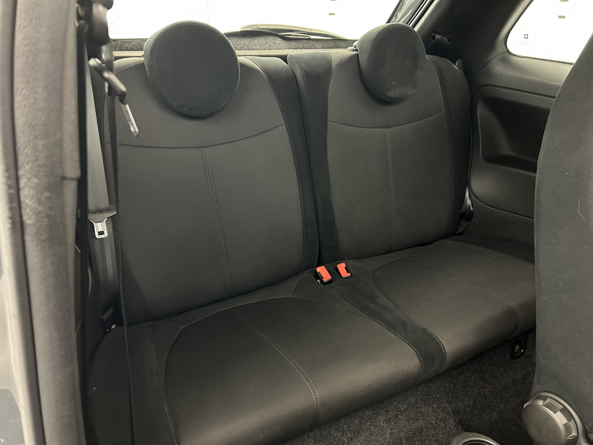 Vente en ligne Abarth 500 1.4 Turbo T-Jet 145ch 595 + Toit ouvrant au prix de 14 790 €