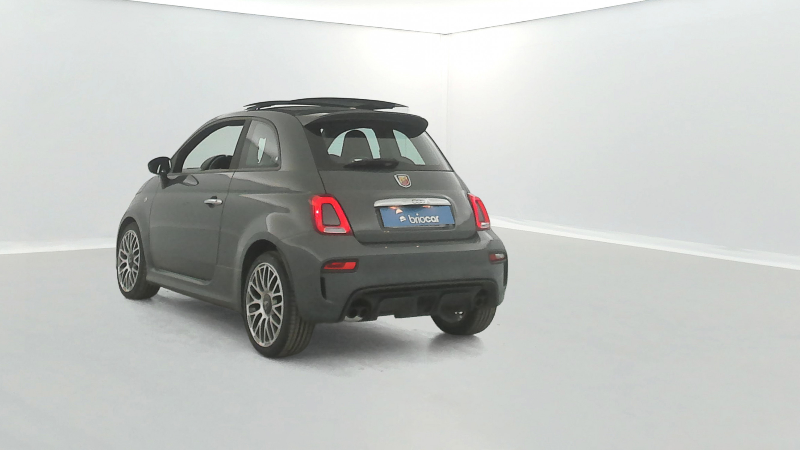 Vente en ligne Abarth 500 1.4 Turbo T-Jet 145ch 595 + Toit ouvrant au prix de 14 790 €